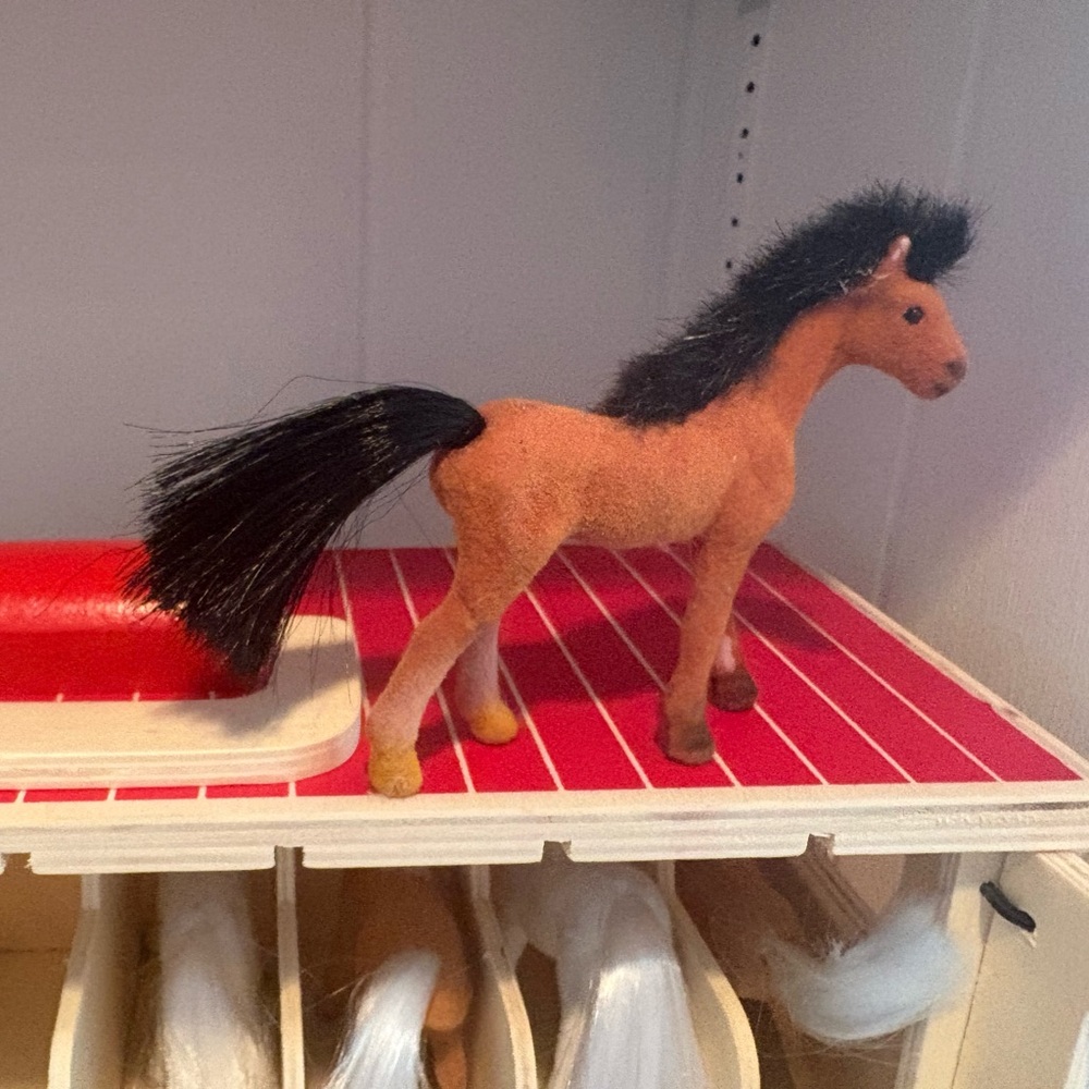 Melissa and Doug horse toy - Picture 3 of 7